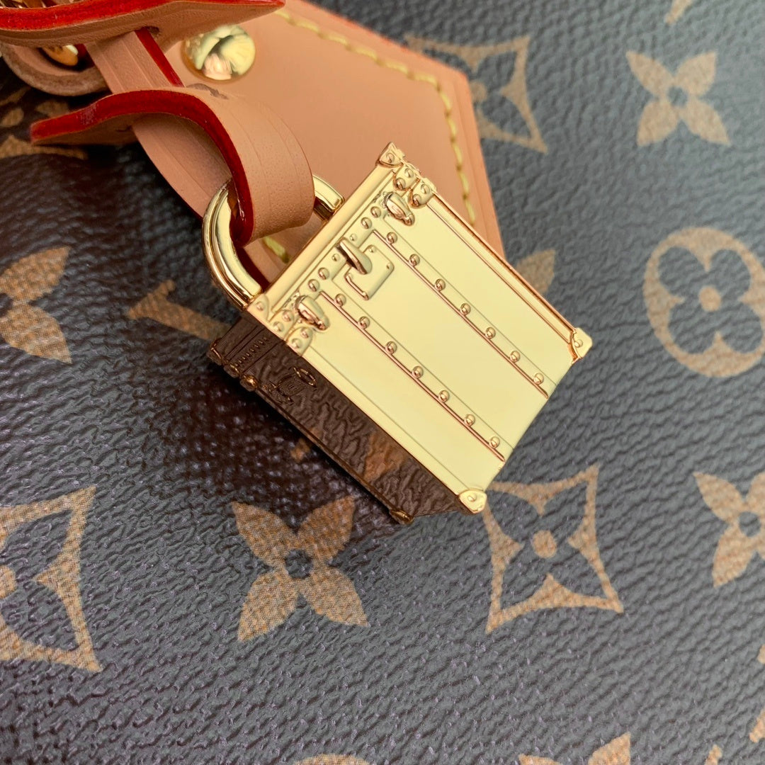 L*V Bag 008