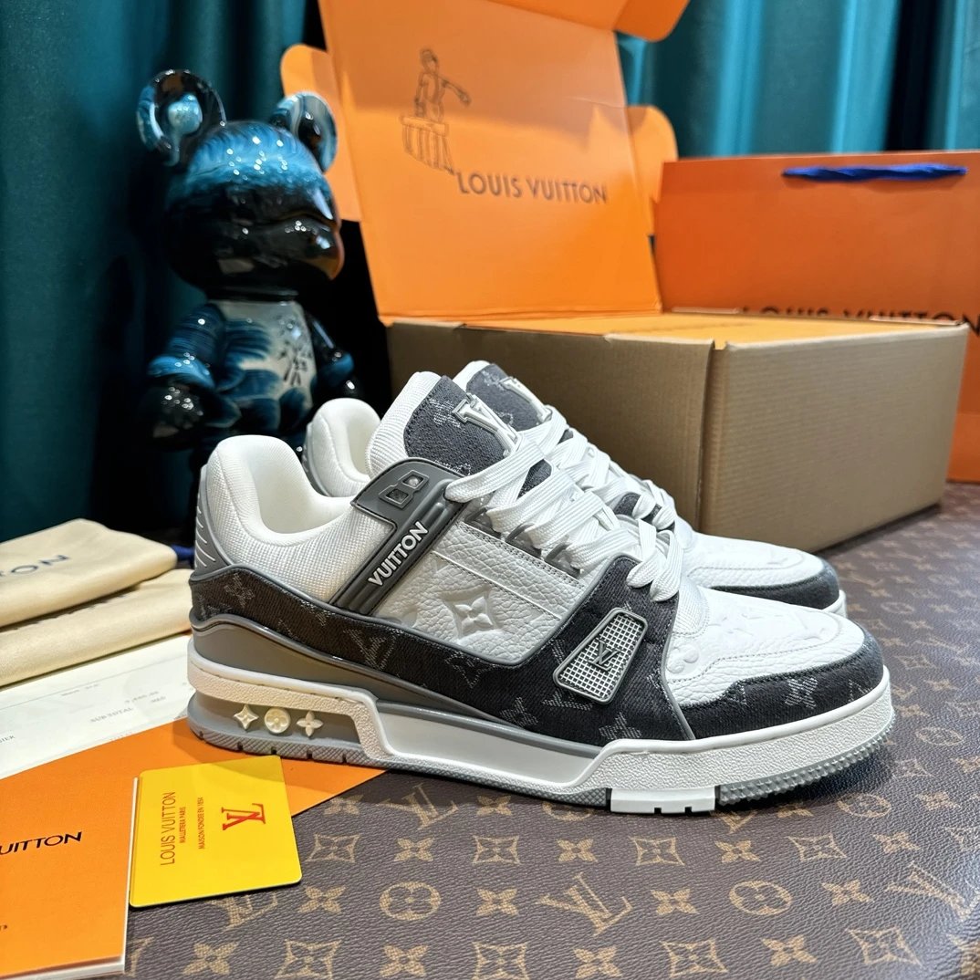 L*OUIS VUITTON Shoes 007