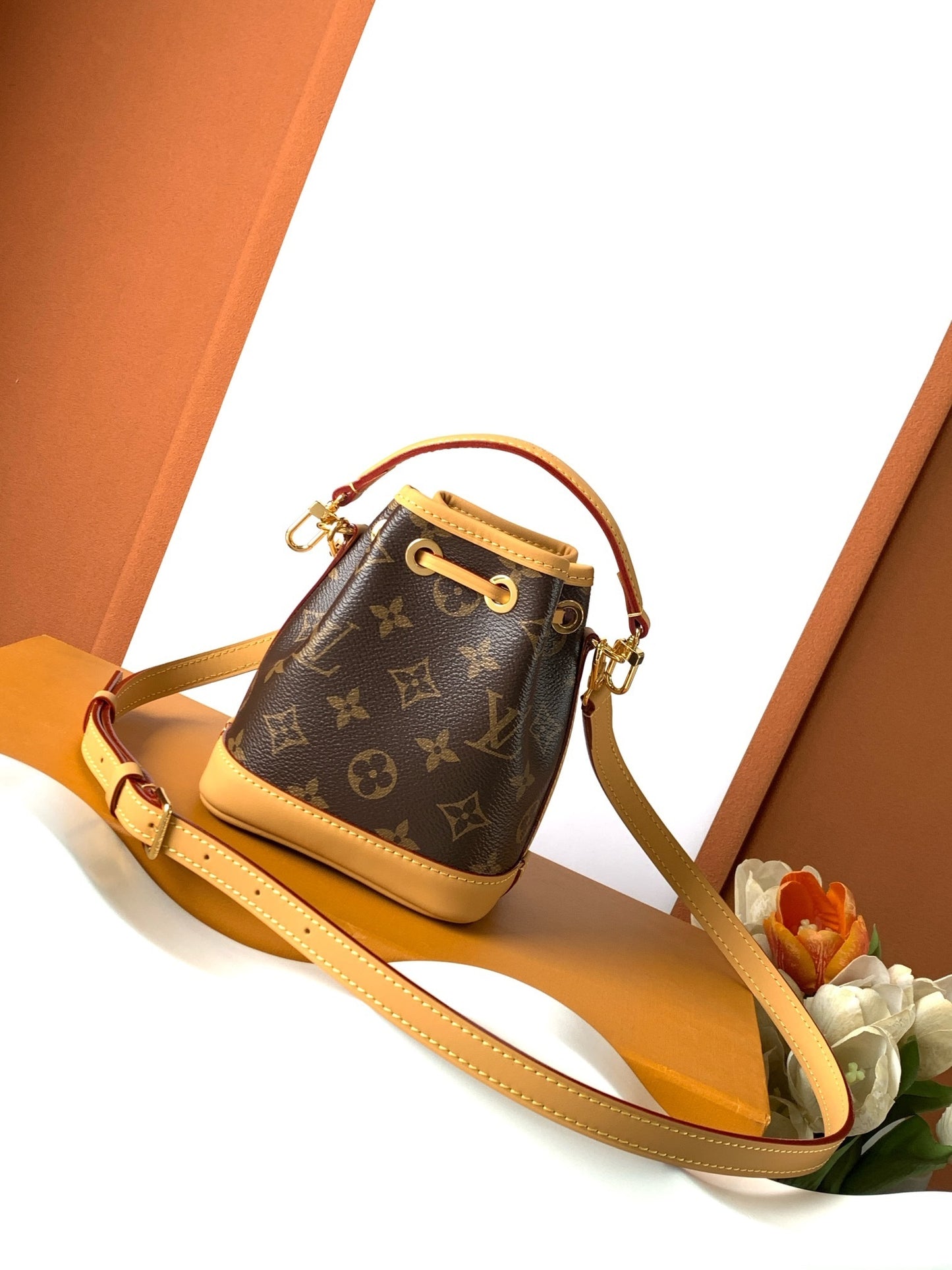 L*V Bag 003