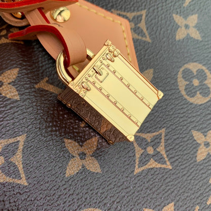 L*V Bag 008