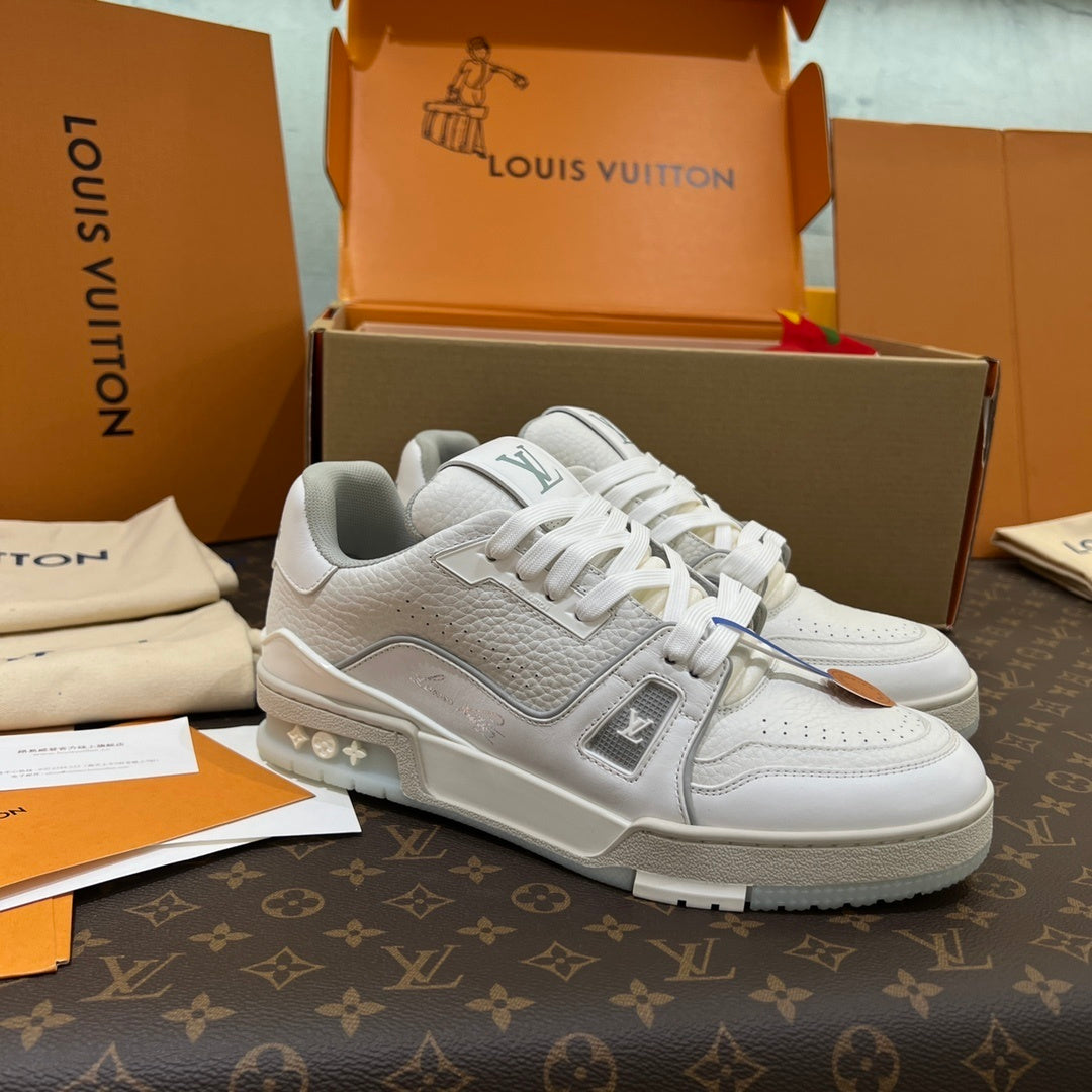 L*OUIS VUITTON Shoes 002