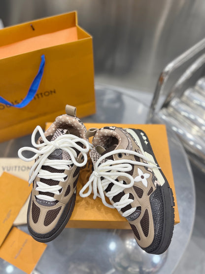 L*OUIS VUITTON Shoes 015