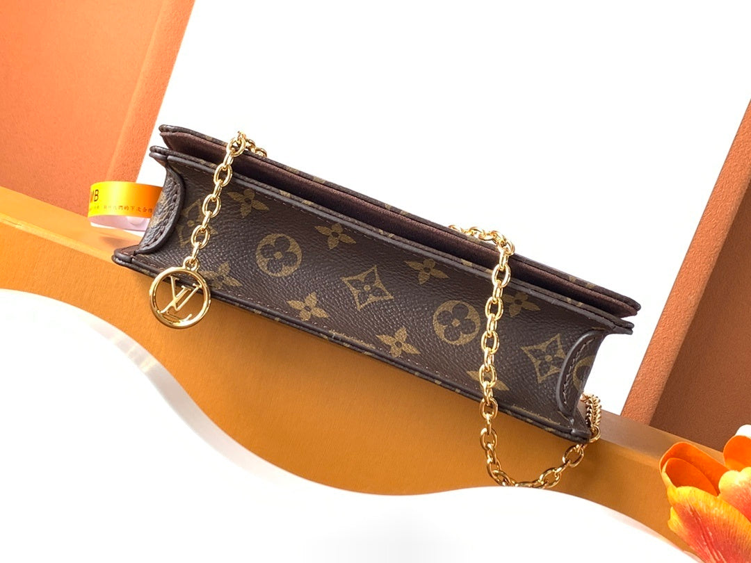 L*V Bag 006
