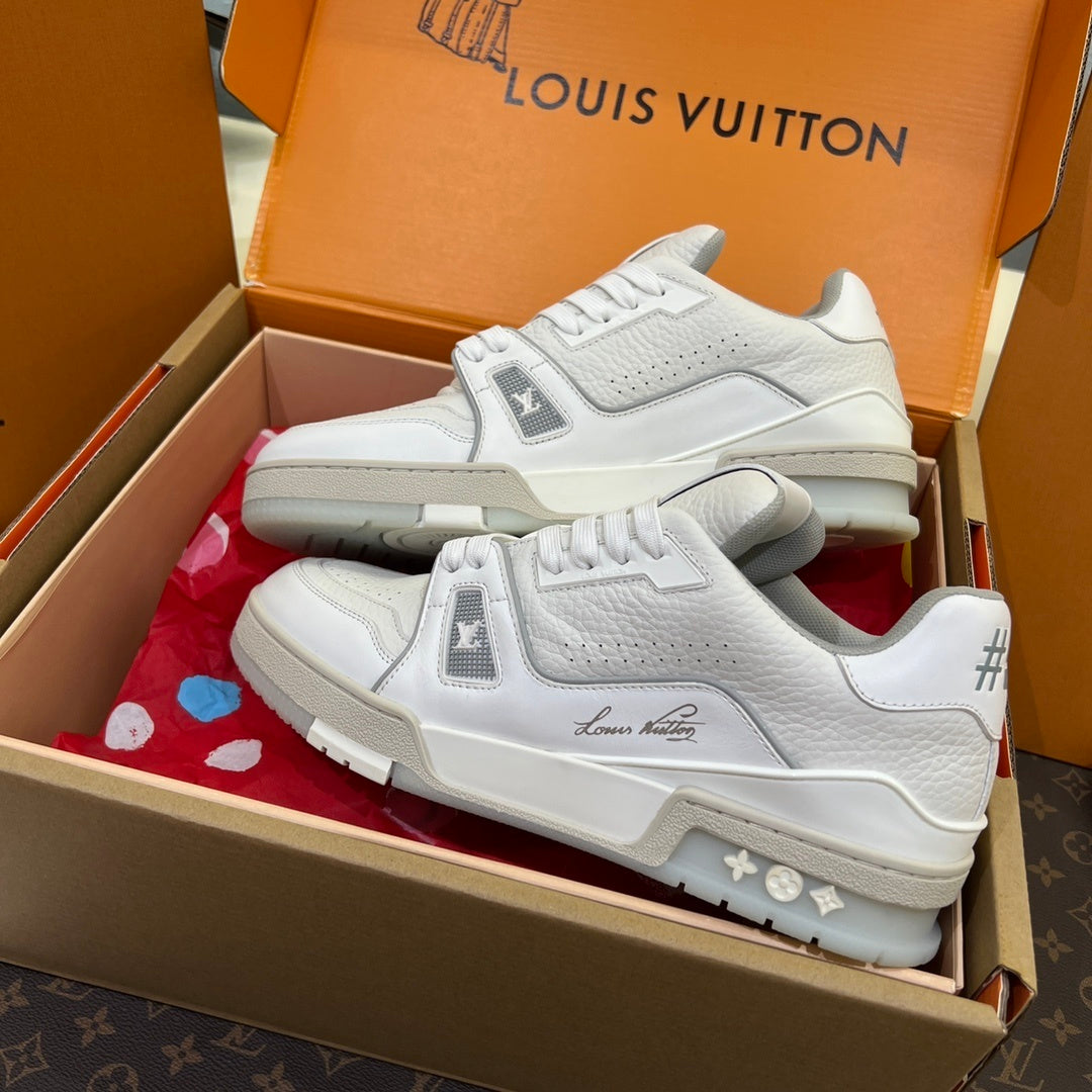 L*OUIS VUITTON Shoes 002