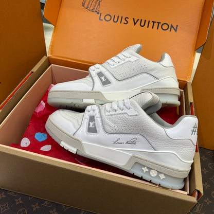L*OUIS VUITTON Shoes 002