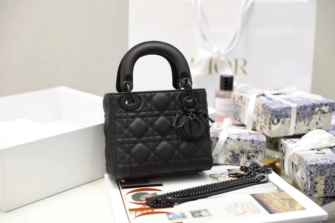 D*ior bag 011