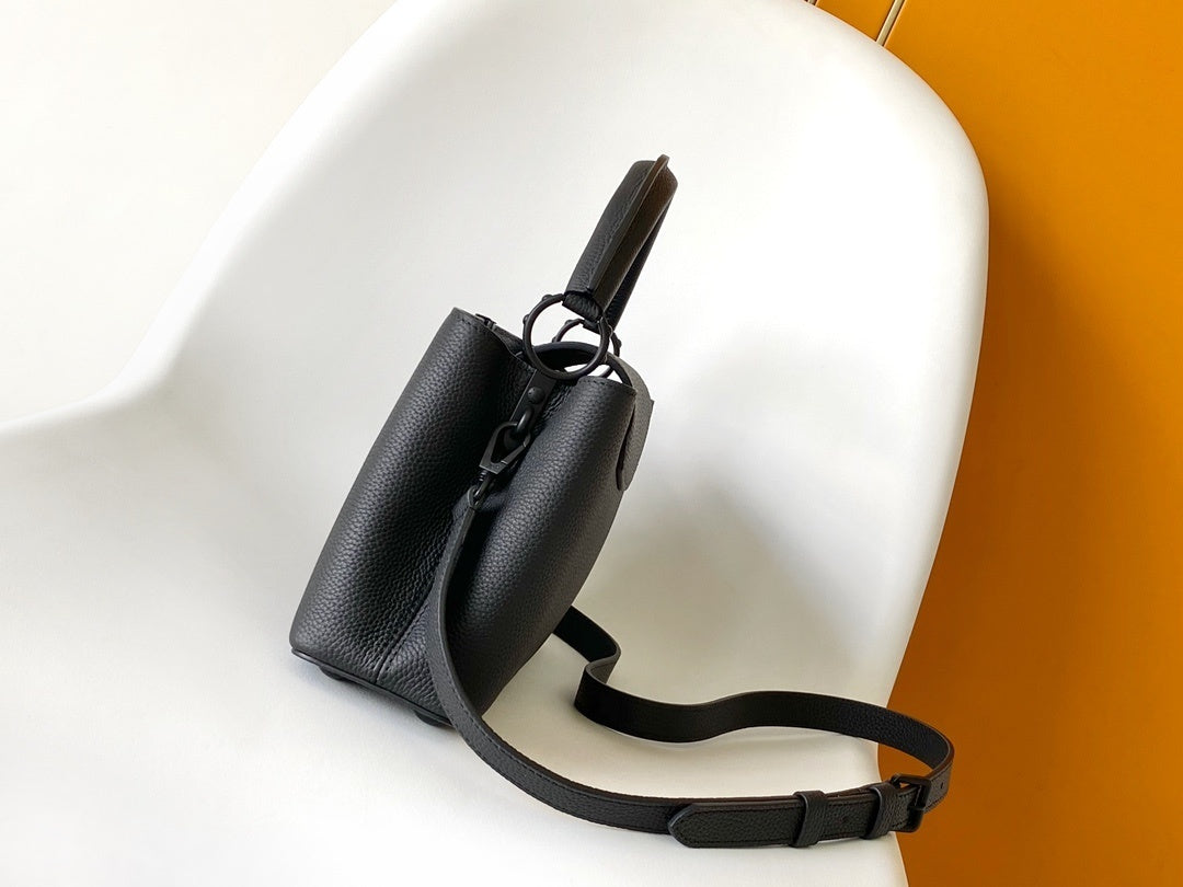 L*V Bag 001