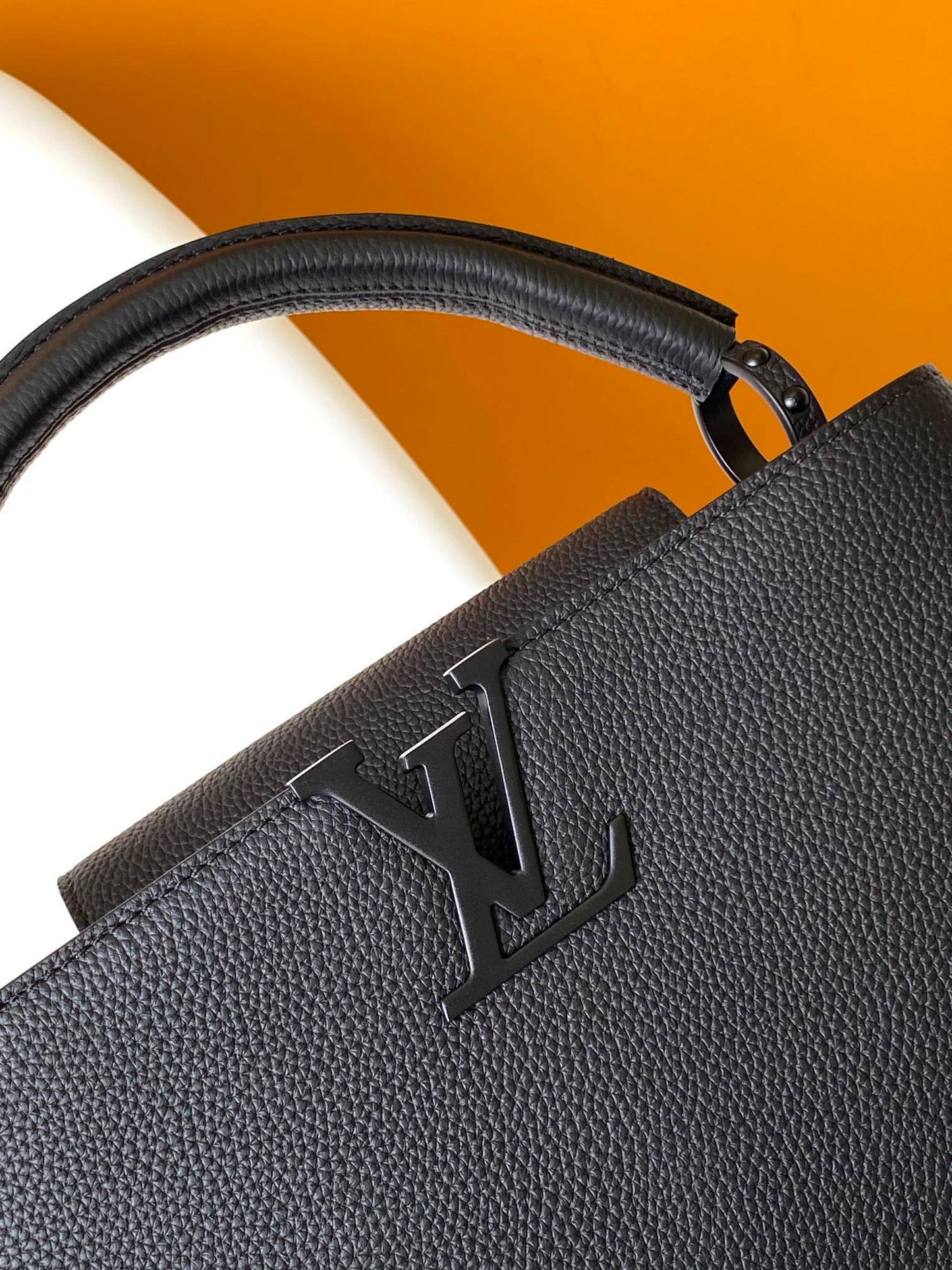 L*V Bag 001